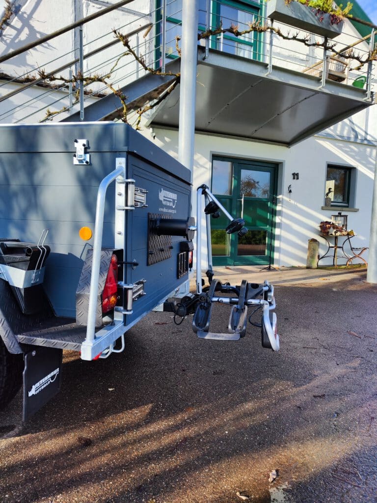 offroadanhänger zeltanhänger iceland grau radträger