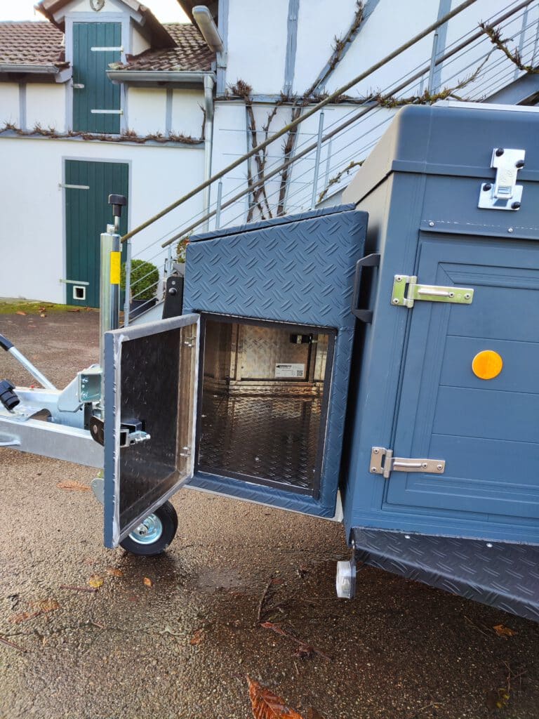 offroadanhänger zeltanhänger iceland grau radträger
