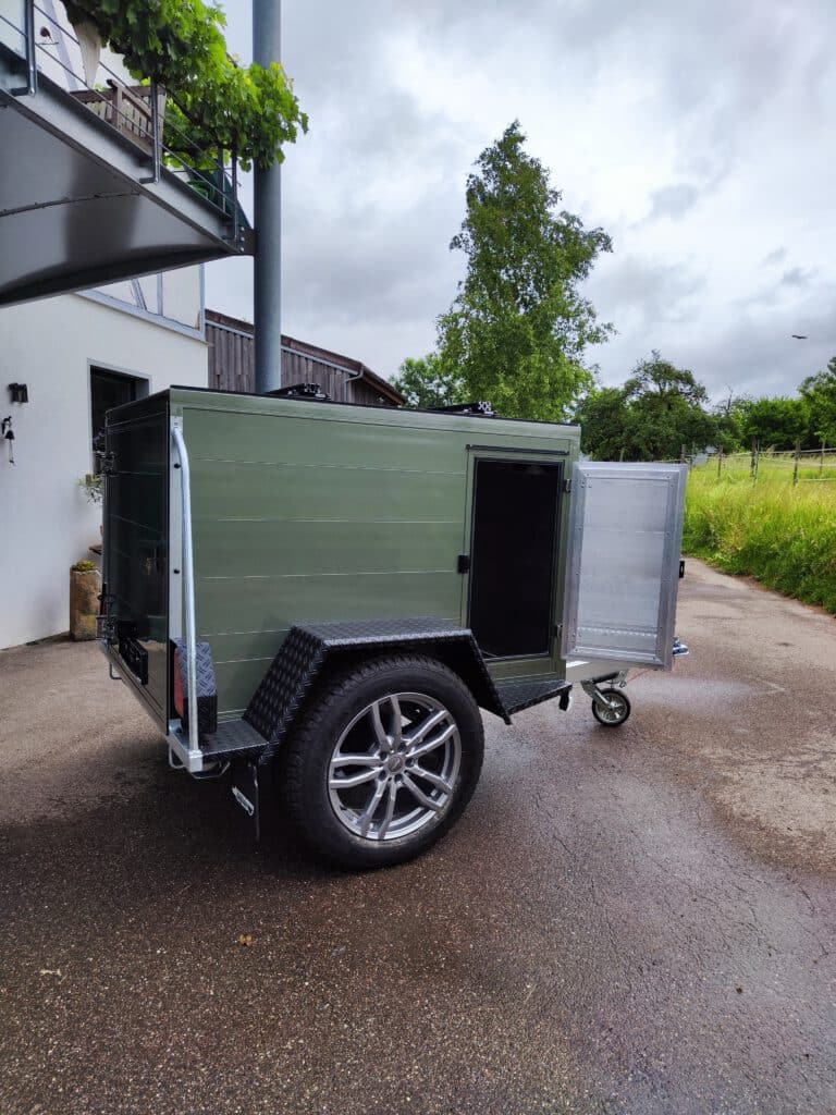 offroadanhänger zeltanhänger dachzelt corse landrover defender