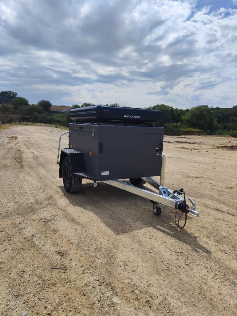 offroadanhänger zeltanhänger iceland rooftent