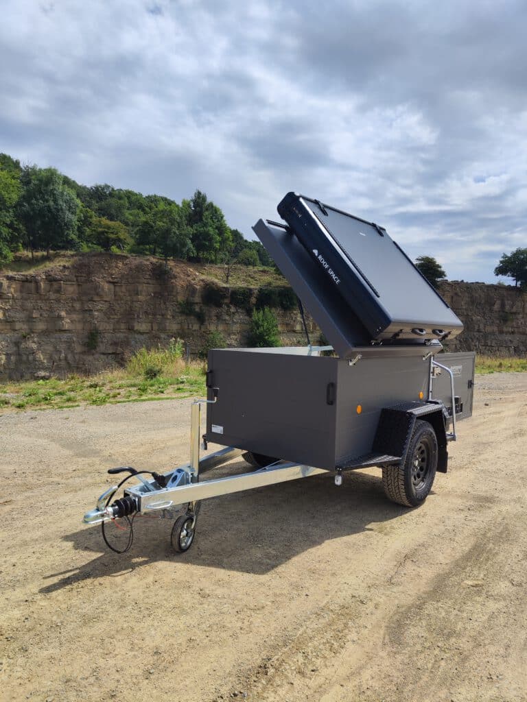offroadanhänger zeltanhänger iceland rooftent