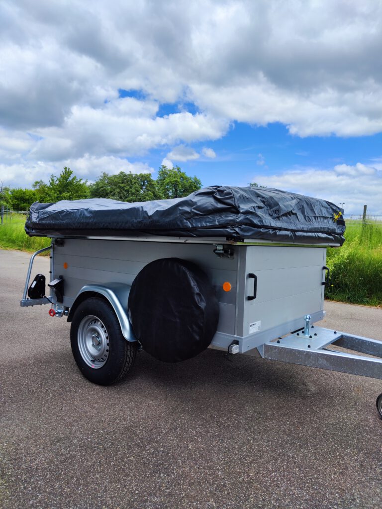 zeltanhänger strada als onroadanhänger mit anhängerzelt tanami in silber
