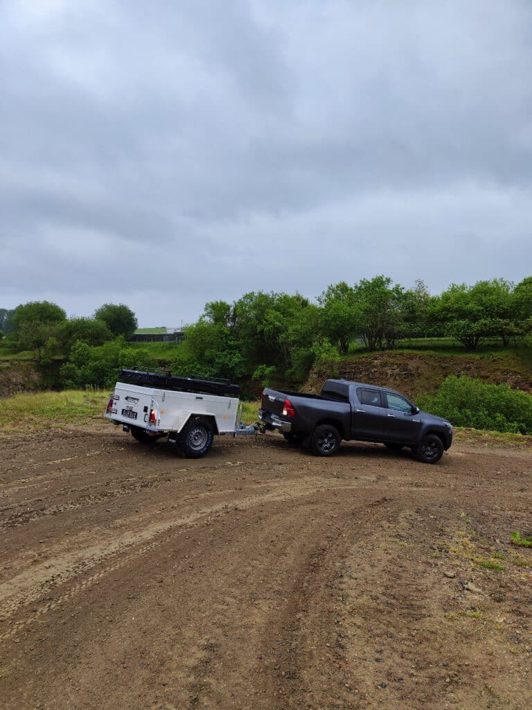 zeltanhänger offroadanhänger iceland mit gearrock